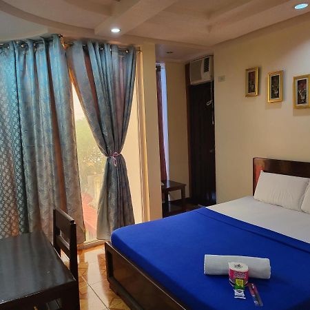 Rooms R Us - Voyagers Palace Puerto Princesa ภายนอก รูปภาพ