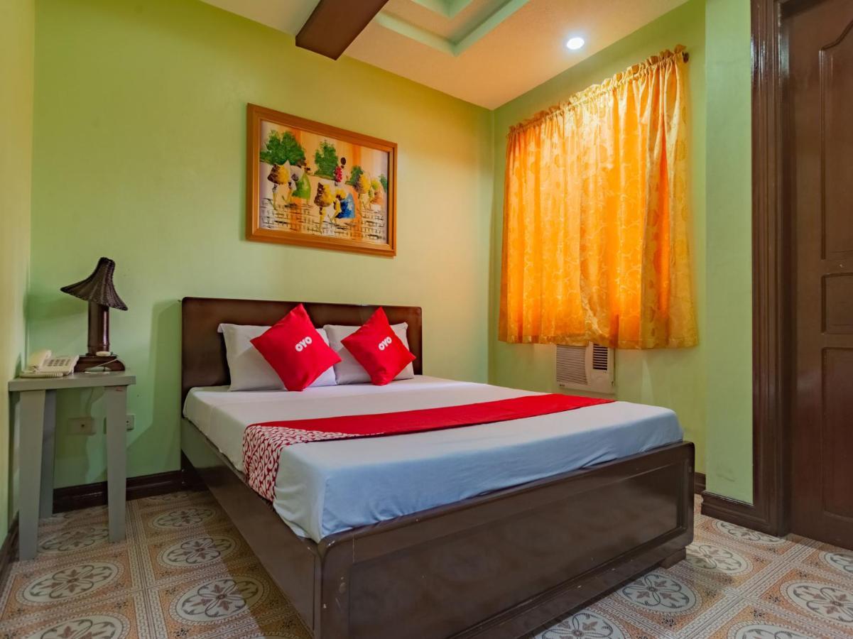 Rooms R Us - Voyagers Palace Puerto Princesa ภายนอก รูปภาพ