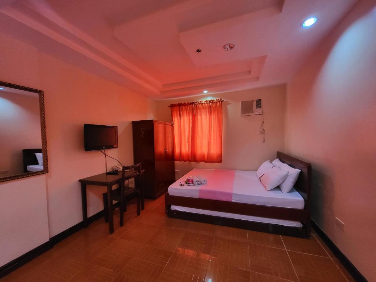 Rooms R Us - Voyagers Palace Puerto Princesa ภายนอก รูปภาพ