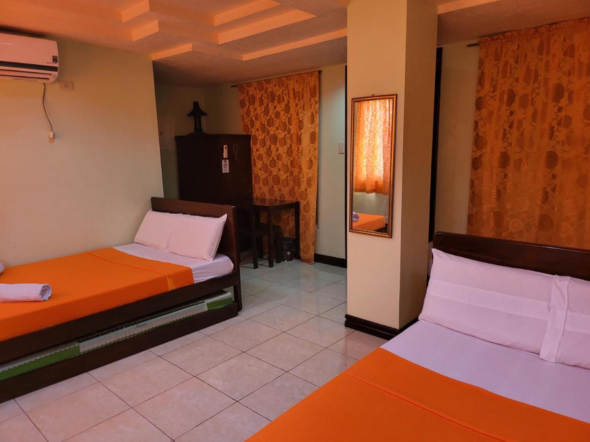 Rooms R Us - Voyagers Palace Puerto Princesa ภายนอก รูปภาพ