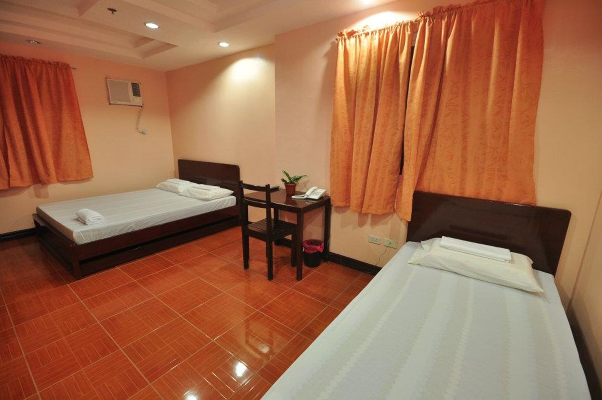 Rooms R Us - Voyagers Palace Puerto Princesa ภายนอก รูปภาพ