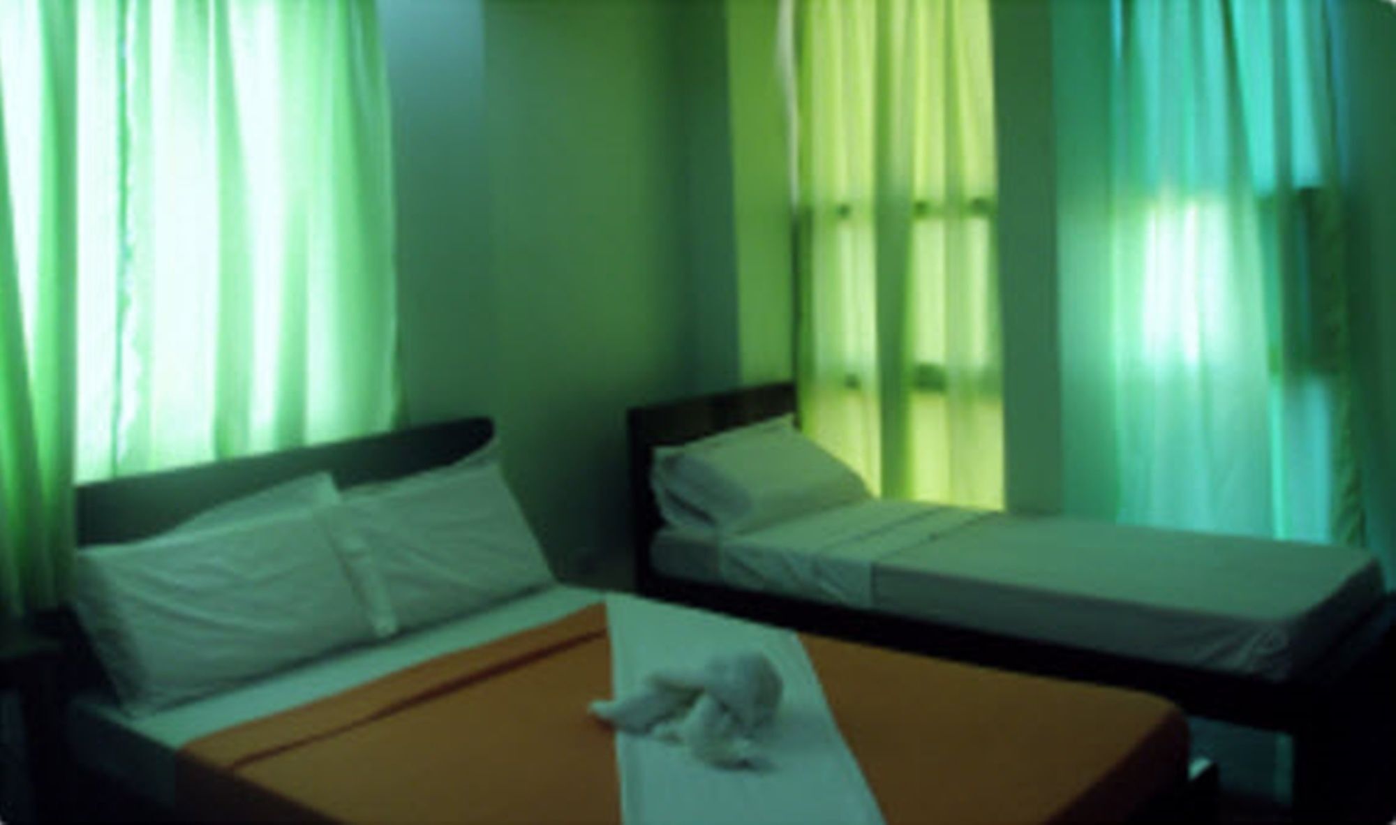 Rooms R Us - Voyagers Palace Puerto Princesa ภายนอก รูปภาพ